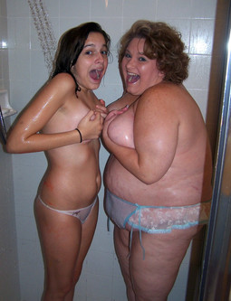 Fatty mom and her daughter nude in the..